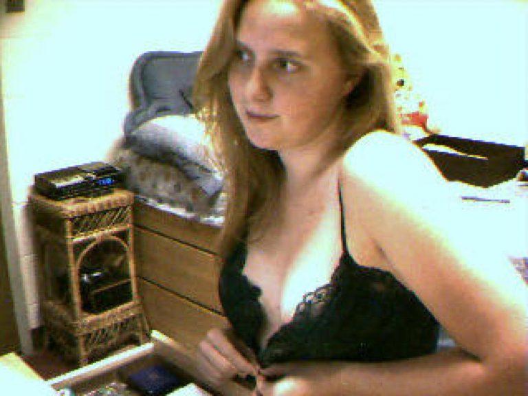 Jennifer Ringley founded JenniCam and was the first camgirl